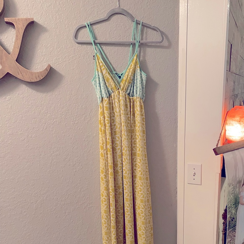 LOVESTITCH Boho Maxi dress. Yellow and blue